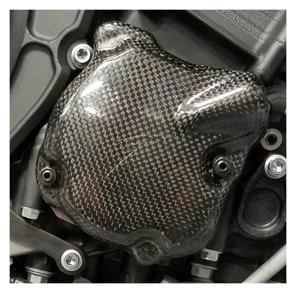 Graves Carbon Fiber Engine Case Cover Set Yamaha FZ-10 / MT-10 2017-2023 4 Graves Carbon Fiber Engine Case Cover Set Yamaha FZ-10 / MT-10 2017-2023 - Image 2