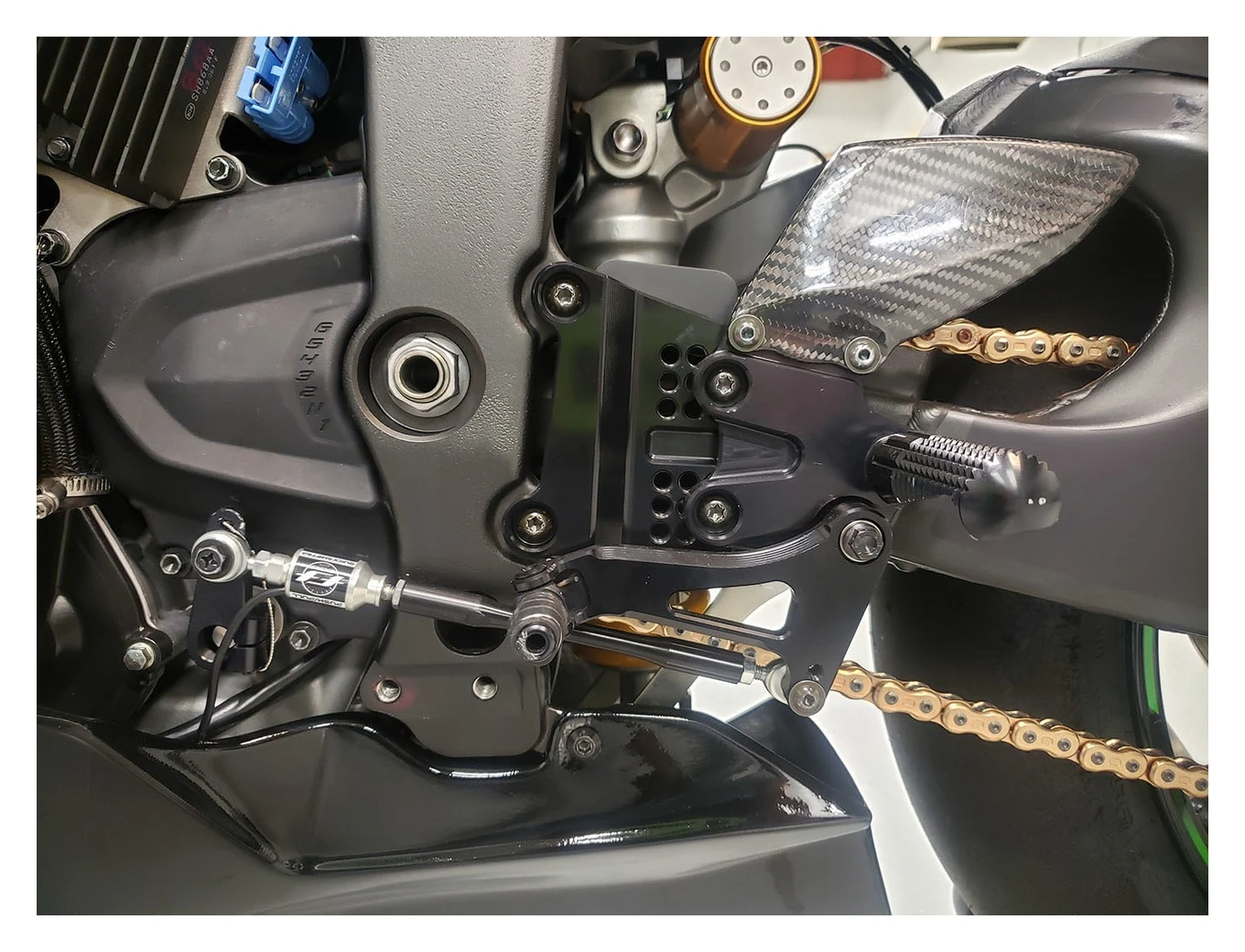 Graves Works Rearsets Kawasaki ZX6R / ZX636 2019-2023