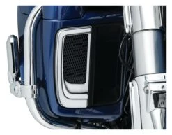 Kuryakyn Tracer LED Fairing Lower Grills For Harley Touring 2014-2023 -Puig Shop kuryakyn tracer led fairing lower grills for harley touring20142020 4