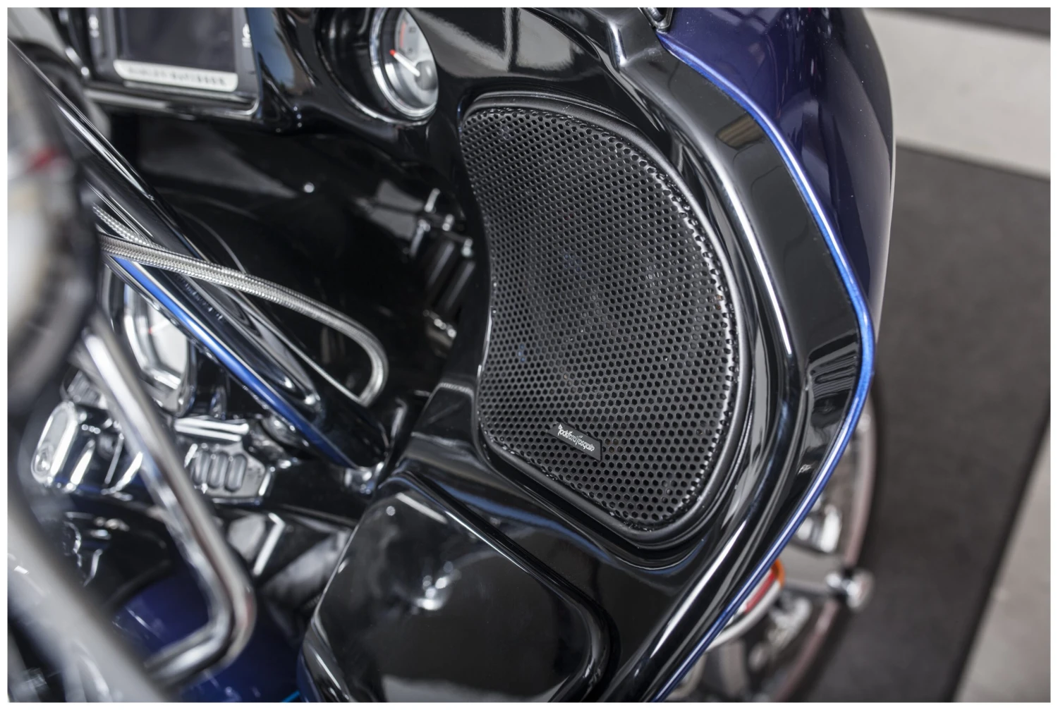 Rockford Fosgate Power 6.5" Speakers For Harley FLTR 1998-2013 5 Rockford Fosgate Power 6.5" Speakers For Harley FLTR 1998-2013 - Image 3