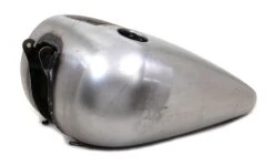 V-Twin Mfg. 5.1 Gallon Stock Style Tank For Harley FXDB / FXDWG 2010-2017 9 V-Twin Mfg. 5.1 Gallon Stock Style Tank For Harley FXDB / FXDWG 2010-2017 -Puig Shop v twin mfg stock tank51 g1017 fxdb fxdwg 1