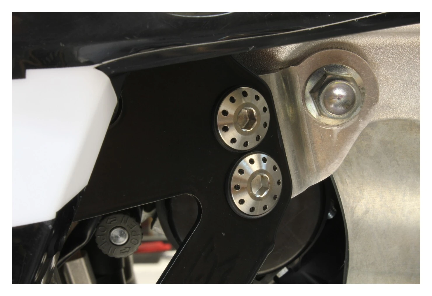 Works Connection Titanium Bolts 5 Works Connection Titanium Bolts - Image 3